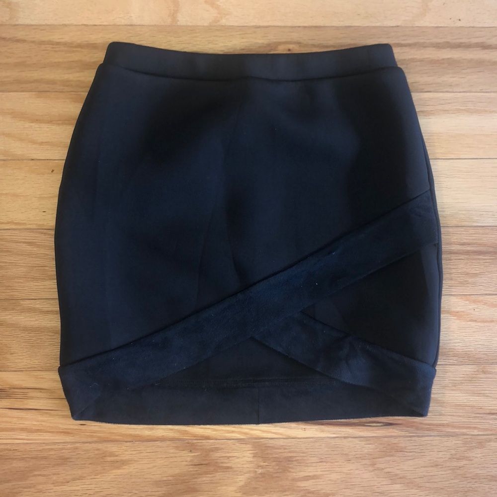 Black bandage style skirt